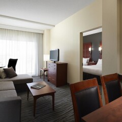 Отель Residence Inn by Marriott Montreal Airport Канада, Монреаль - отзывы, цены и фото номеров - забронировать отель Residence Inn by Marriott Montreal Airport онлайн комната для гостей фото 5