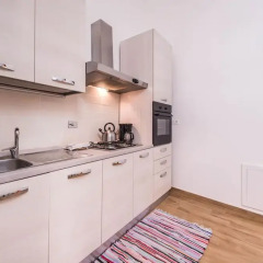 Отель Close to The Duomo Exquisite 4BD в номере