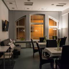 Отель Hill Inn Польша, Познань - отзывы, цены и фото номеров - забронировать отель Hill Inn онлайн гостиничный бар