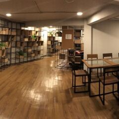 Grandpa's Hostel Bangkok Бангкок развлечения
