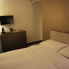 New World Hotel удобства в номере фото 2