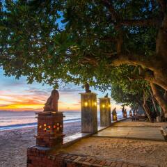 Отель Lanta Sand Resort & Spa пляж