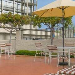 Red Lion Hotel Oakland International Airport детские мероприятия