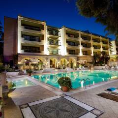 Отель Rodos Park Suites & Spa Родос бассейн