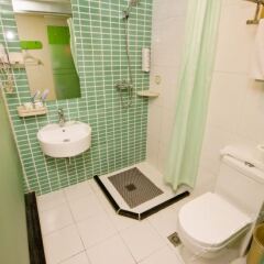 Отель Haiyou Hotel XiAn Railway Station Китай, Сиань - отзывы, цены и фото номеров - забронировать отель Haiyou Hotel XiAn Railway Station онлайн ванная