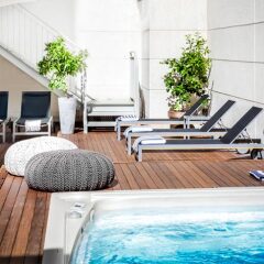 Апартаменты Eric Vökel Boutique Apartments - Madrid Suites бассейн фото 2