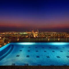 Park Regis Kris Kin Hotel бассейн фото 3