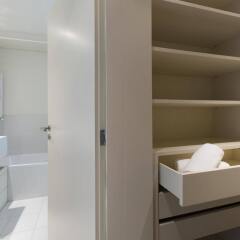 Апартаменты Apt in Lisbon Marina Apartments - Parque das Nações ванная фото 2