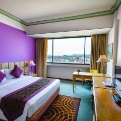 Metropole Hotel Phuket комната для гостей