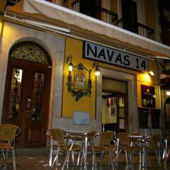 Отель Navas14 гостиничный бар