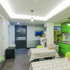 Отель Philstay Dongdaemoon Guesthouse питание