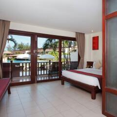 Отель Arinara Bangtao Beach Resort пляж Банг-Тао балкон