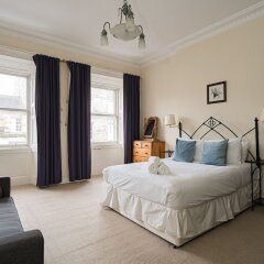 Апартаменты Spacious 3BR New Town Apartment Эдинбург комната для гостей фото 4