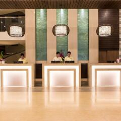 Отель Deevana Plaza Phuket интерьер отеля фото 3
