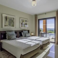 Апартаменты Amendoeira Golf Resort - Apartments and villas комната для гостей фото 11