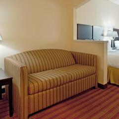 Holiday Inn Express Hotel & Suites Greenville Airport фото 6
