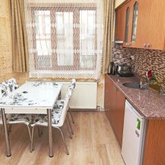 Апартаменты Camelot Apartment в номере