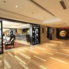 Yonglian Resort Hotel фитнесс-зал