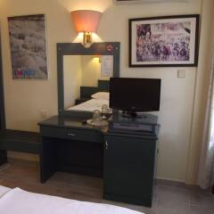 Hal-Tur Hotel Турция, Памуккале - 1 отзыв об отеле, цены и фото номеров - забронировать отель Hal-Tur Hotel онлайн удобства в номере