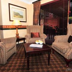 Courtyard Hotel Rosebank интерьер отеля фото 2