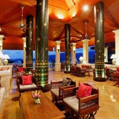 Отель Aquamarine Resort & Villa интерьер отеля фото 3