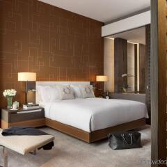 Отель Langham Xintiandi Шанхай комната для гостей фото 2