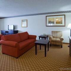 Country Inn & Suites by Radisson, Northfield, MN in Elko New Market, United States of America from 171$, photos, reviews - zenhotels.com guestroom