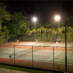 Отель Jewel Dunn's River Beach Resort & Spa, Curio Collection by Hilton спортивное сооружение