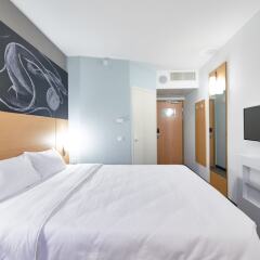 Гостиница ibis Krasnoyarsk Center комната для гостей фото 5