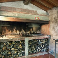 Отель Farmhouse With Pool and Large Garden, 50 Acres of Vineyards, Wine Tasting Ареццо фото 14