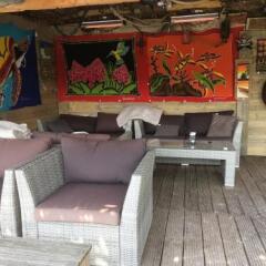 Отель B&B Houseboat between Amsterdam Windmills Нидерланды, Амстердам - отзывы, цены и фото номеров - забронировать отель B&B Houseboat between Amsterdam Windmills онлайн интерьер отеля фото 2