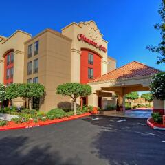 Отель Hampton Inn Milpitas парковка