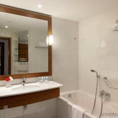 Отель Marriott Lyon Cité Internationale ванная