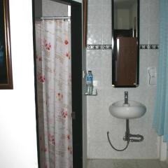 Summer Breeze Inn Hotel ванная