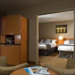 Отель Delta Hotels by Marriott Vancouver Downtown Suites Канада, Ванкувер - отзывы, цены и фото номеров - забронировать отель Delta Hotels by Marriott Vancouver Downtown Suites онлайн комната для гостей