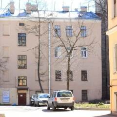 Апартаменты Ludwig Apartment at Pervaya Sovetskaya 8 парковка