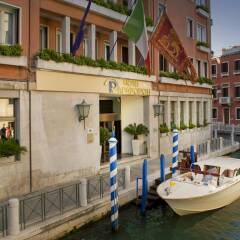 Отель Papadopoli Venezia MGallery by Sofitel Италия, Венеция - отзывы, цены и фото номеров - забронировать отель Papadopoli Venezia MGallery by Sofitel онлайн приотельная территория