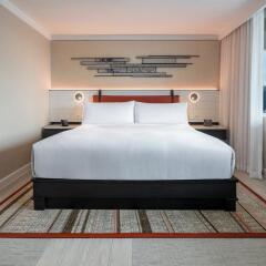 Отель DoubleTree by Hilton Bangkok Ploenchit Бангкок комната для гостей фото 6