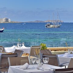 Отель Alua Hawaii Ibiza Испания, Сан-Антони-де-Портмань - отзывы, цены и фото номеров - забронировать отель Alua Hawaii Ibiza онлайн питание фото 3