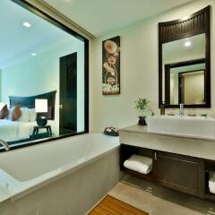 Отель Bhu Nga Thani Resort and Spa ванная фото 2
