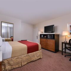 Отель Best Western Royal Palace Inn & Suites США, Лос-Анджелес - отзывы, цены и фото номеров - забронировать отель Best Western Royal Palace Inn & Suites онлайн удобства в номере
