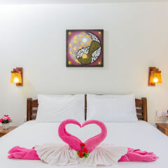 Отель Lemon Tree Naturist Phuket Niharn Beach сейф в номере