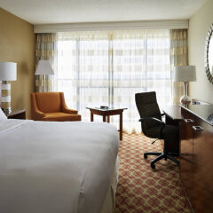 Отель Ottawa Marriott Hotel Канада, Оттава - отзывы, цены и фото номеров - забронировать отель Ottawa Marriott Hotel онлайн удобства в номере фото 2
