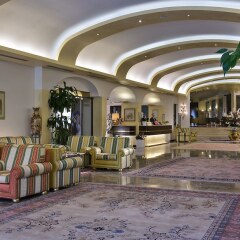 Отель Grand Hotel Terme Италия, Монтегротто-Терме - отзывы, цены и фото номеров - забронировать отель Grand Hotel Terme онлайн интерьер отеля