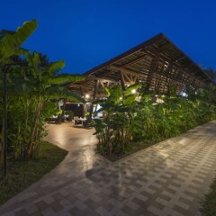 Отель Concorde De Luxe Resort парковка