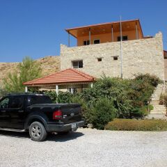Отель Petra Bed & Breakfast Иордания, Вади-Муса - отзывы, цены и фото номеров - забронировать отель Petra Bed & Breakfast онлайн парковка