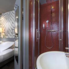 Отель Gardette Park Hotel Франция, Париж - 8 отзывов об отеле, цены и фото номеров - забронировать отель Gardette Park Hotel онлайн ванная