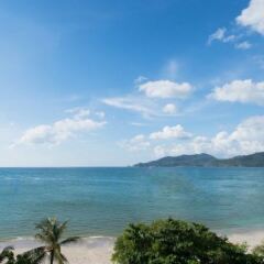 Отель The Bliss South Beach Patong пляж