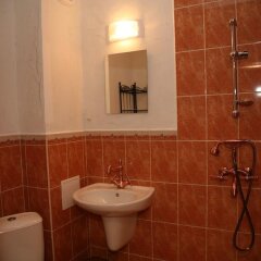 Отель Boutique Hotel Colosseo Болгария, Сандански - отзывы, цены и фото номеров - забронировать отель Boutique Hotel Colosseo онлайн ванная