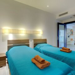 Отель Seaview Apartment In Fort Cambridge, Sliema Мальта, Слима - отзывы, цены и фото номеров - забронировать отель Seaview Apartment In Fort Cambridge, Sliema онлайн комната для гостей фото 5